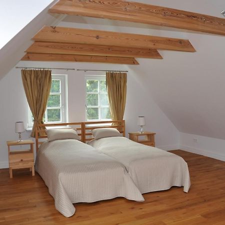 Monte Carvick Nad Jeziorem Seksty Karwik Kültér fotó