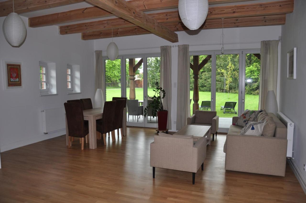 Monte Carvick Nad Jeziorem Seksty Karwik Kültér fotó