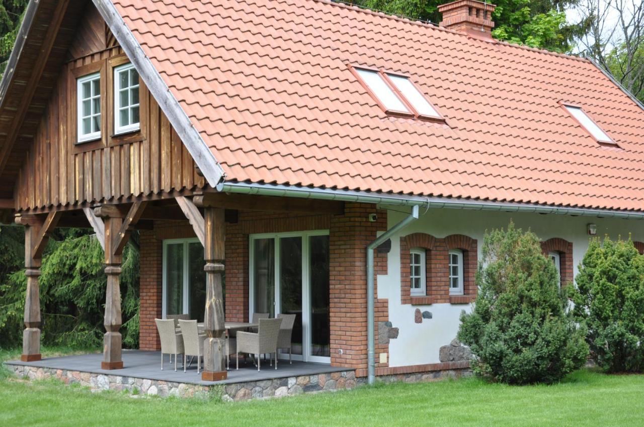 Monte Carvick Nad Jeziorem Seksty Karwik Kültér fotó